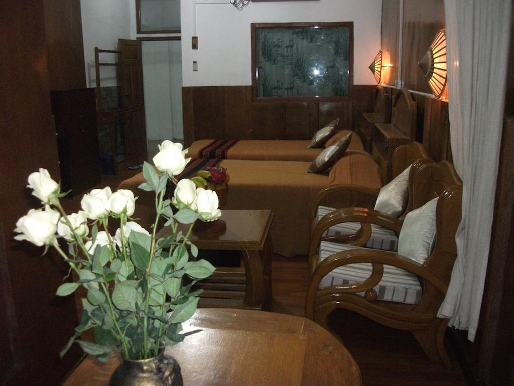 민갈라 인 호텔 Inle Lake 외부 사진