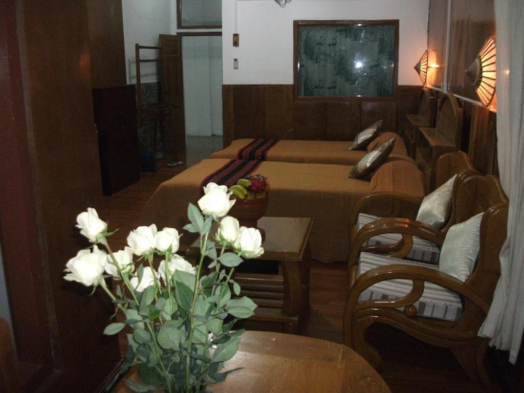민갈라 인 호텔 Inle Lake 외부 사진