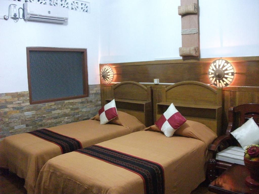 민갈라 인 호텔 Inle Lake 외부 사진